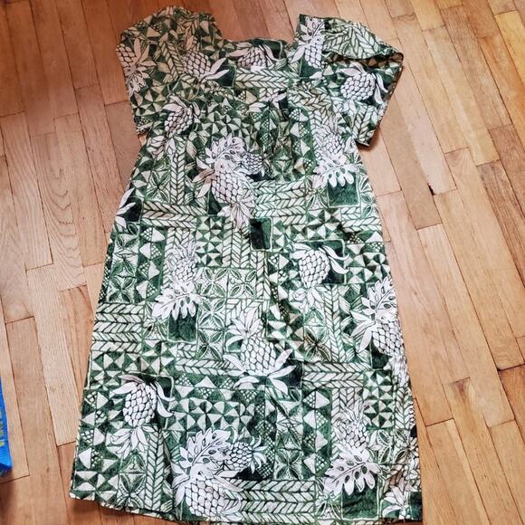 Jade Fashions Made In Hawaii Green Ivory Pineapple Short Sleeve Midi Dress - Picture 7 of 7